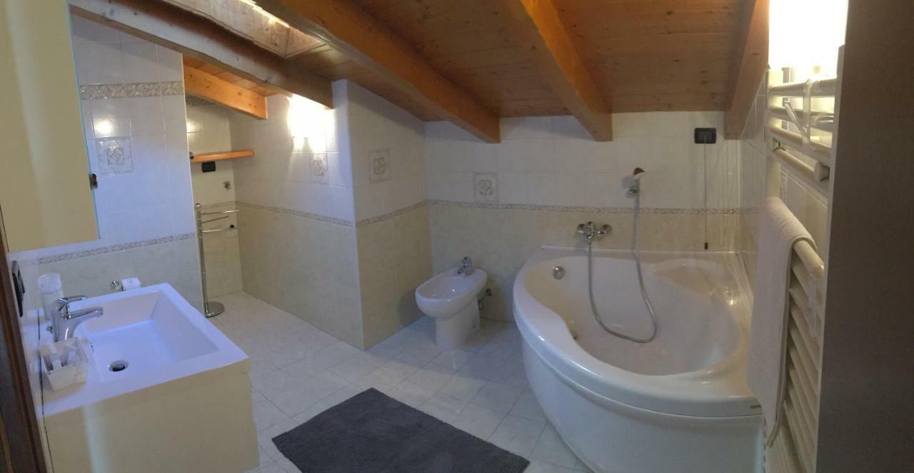 Hotel Casa Dany Lugagnano Esterno foto